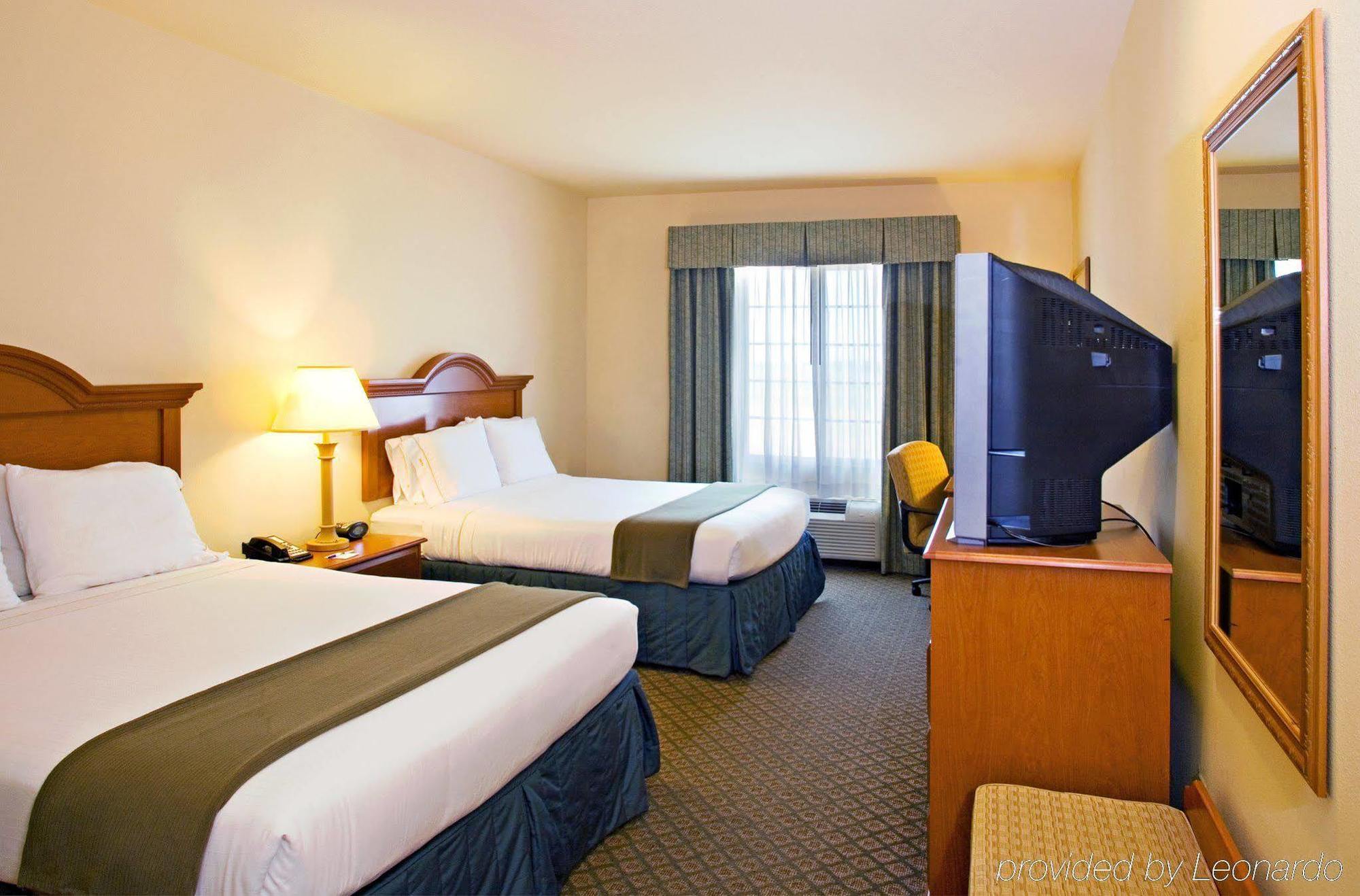 Holiday Inn Express Hotel & Suites Rio Grande City, An Ihg Hotel Zewnętrze zdjęcie